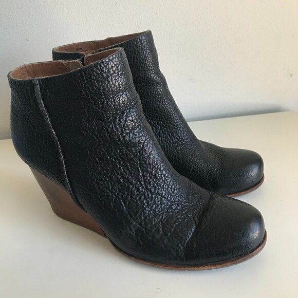 Kork-Ease Black Pebble Leather Natalya Wedge Ankle Boot Size 8.5 - Picture 2 of 9